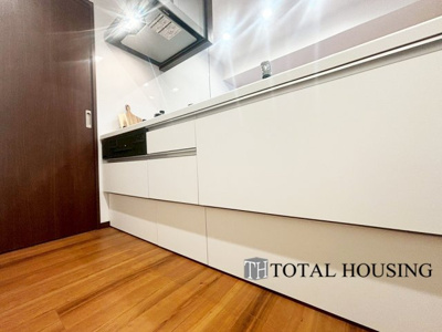 【キッチン】 | セザール札幌 | キッチンワークしながら大切な家族との会話を楽しむ。家族のコミュニケーションが生まれるキッチンです♪