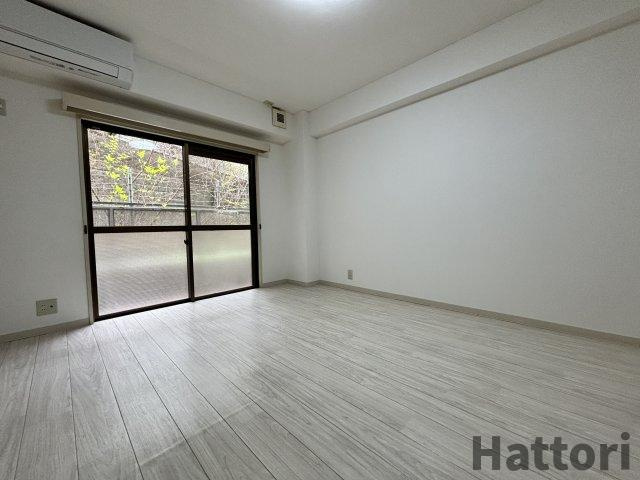 第二福井マンションの居間・リビング