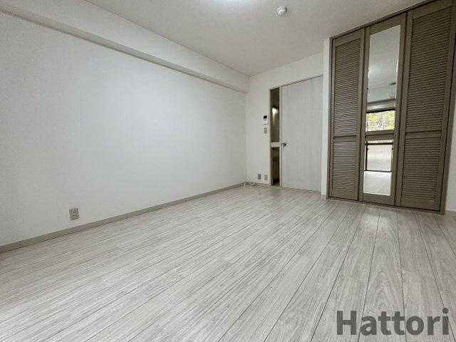 第二福井マンションの洋室