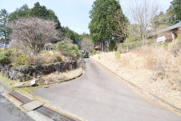 【前面道路含む現地写真】 | 東急天城高原別荘地　戸建
