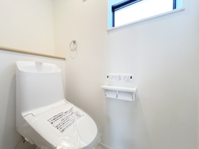 『八王子市新築戸建て』八王子市北野台4-1281-34【仲介手数料無料】のトイレ|～仲介手数料無料☆八王子ひなた不動産～　八王子市北野台　新築戸建て