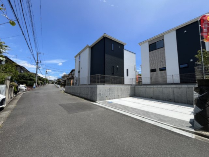 祝　成約済み　八王子市　北野台４丁目　新築戸建ての前面道路含む現地写真|～仲介手数料無料☆八王子ひなた不動産～　八王子市北野台　新築戸建て