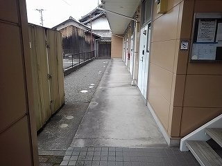 レオパレスＧＲＥＥＮ　ＧＡＢＬＥＳの玄関