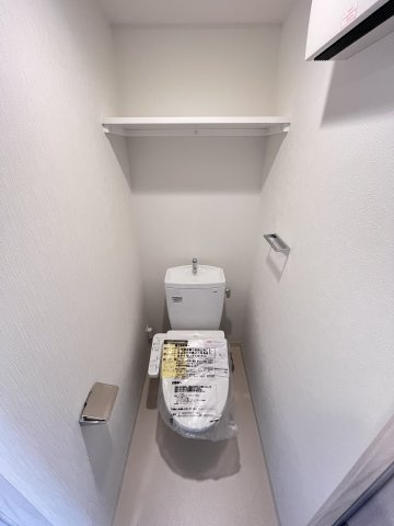 大阪市城東区中央１丁目の賃貸マンションのトイレ
