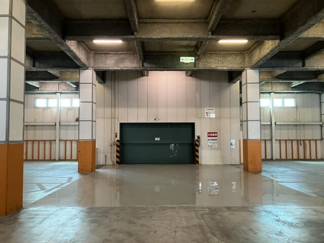 イマス住吉浜町倉庫の内装