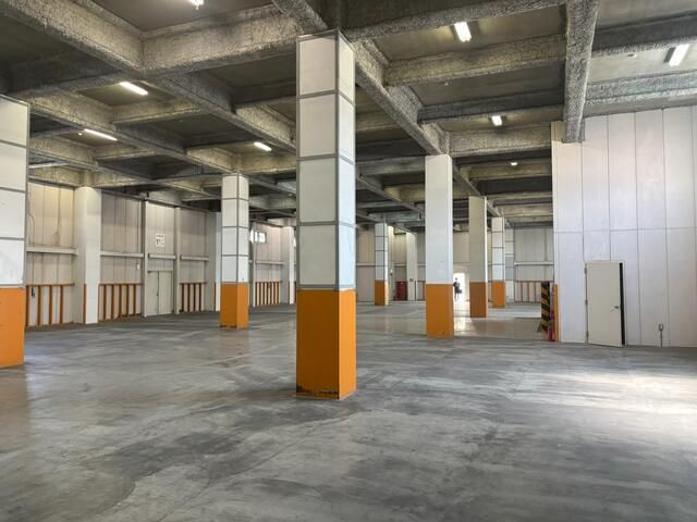 イマス住吉浜町倉庫の内装