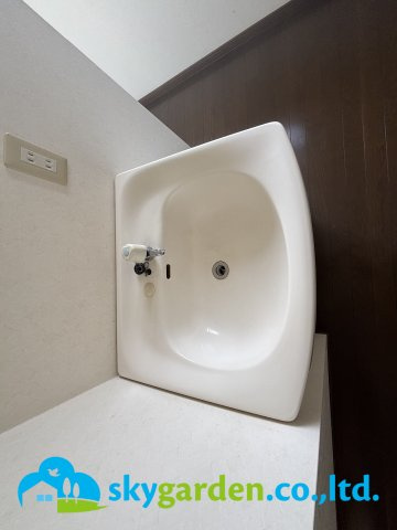 小田原市中村原　中古戸建の洗面所