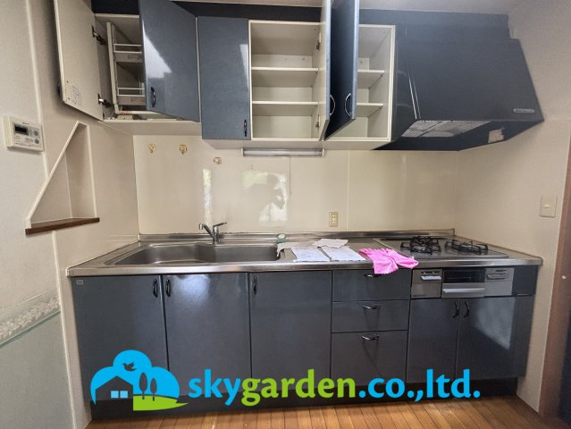 小田原市中村原　中古戸建のキッチン