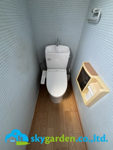 小田原市中村原　中古戸建のトイレ