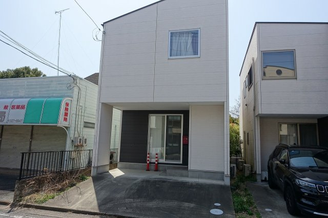 高崎市上中居町　中古住宅の外観