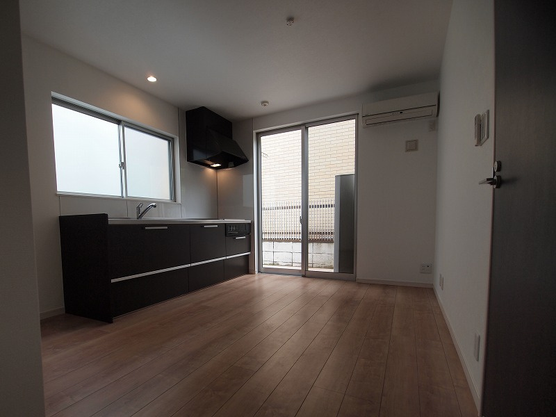 高崎市上中居町　中古住宅の居間・リビング