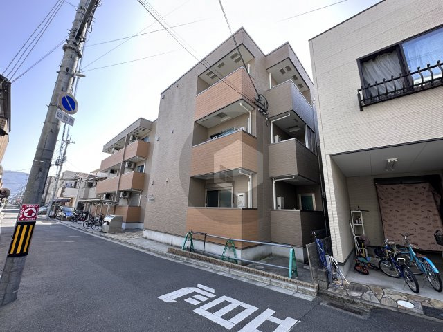 フジパレス河内花園2番館の外観