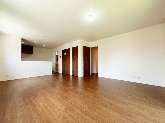 『八王子市新築戸建て』八王子市北野台4-1281-34【仲介手数料無料】の居間・リビング|～仲介手数料無料☆八王子ひなた不動産～　八王子市北野台　新築戸建て