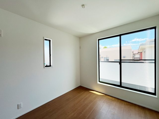 『八王子市新築戸建て』八王子市北野台4-1281-34【仲介手数料無料】の洋室|～仲介手数料無料☆八王子ひなた不動産～　八王子市北野台　新築戸建て