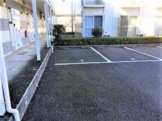 【駐車場】 | レオパレスロータス | 画像9