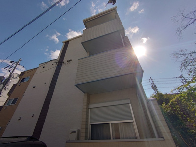 【外観】 | SEARCH RIGHT 淡路町 | 清潔感のある綺麗な外観です。