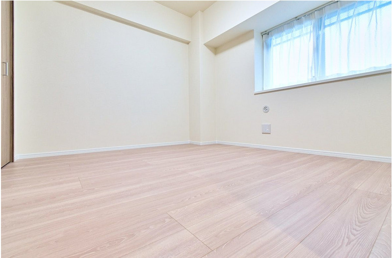 アンピール空港駅前の洋室