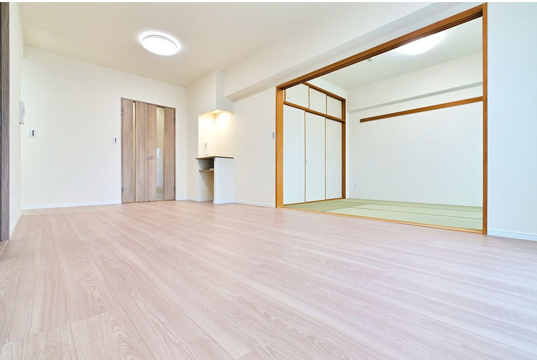 アンピール空港駅前の居間・リビング|リビング約15畳