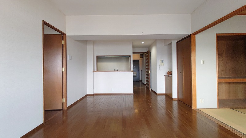 シャレール城山の居間・リビング|ゆったり過ごせる居間です