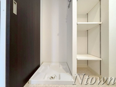 【設備】 | GRANDUKE代官町reverso | 洗濯機置き場です