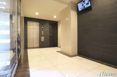 【ロビー】 | GRANDUKE代官町reverso | ロビーです