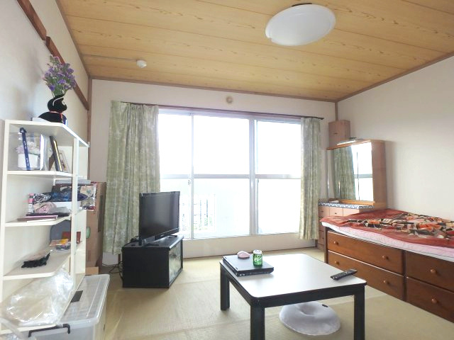 アステム芦屋Ｃ棟の和室|和室は広々とした８帖