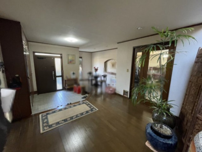 【玄関】 | 中古戸建　岩国市御庄3丁目　