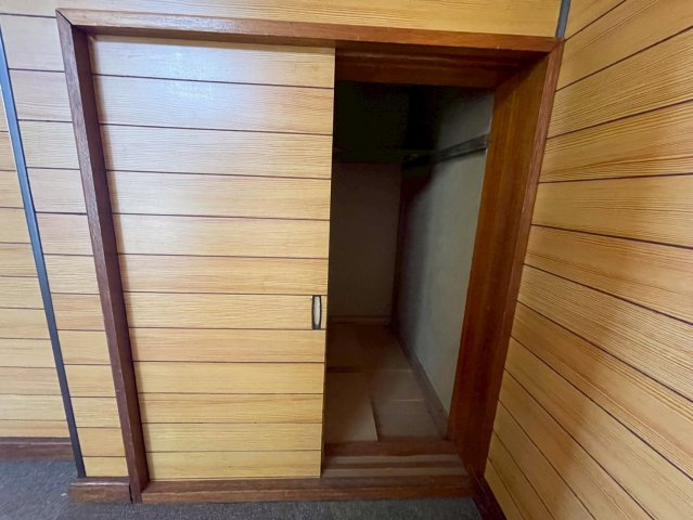 白糠町西1条南3丁目中古住宅の収納|階段下収納