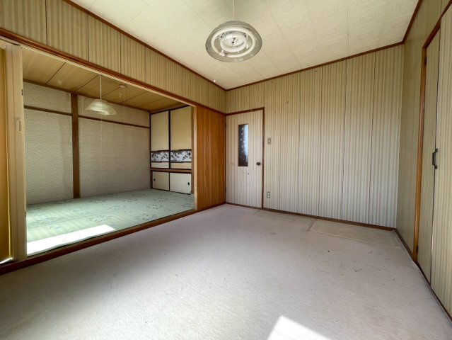白糠町西1条南3丁目中古住宅の和室|2階　洋室6帖