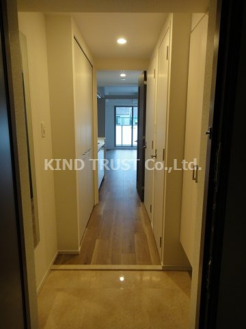 レオンコンフォート梅田北の内装|明るい色調の室内です