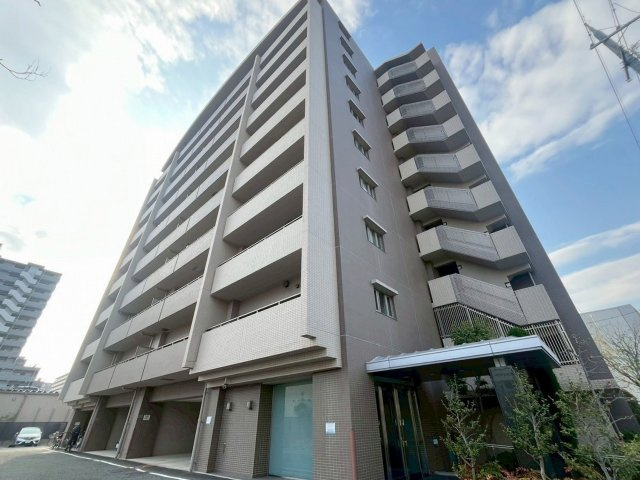 プロミネントコートの外観