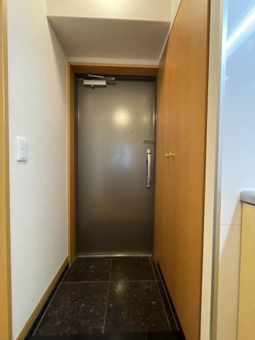 【玄関】 | グランビューYSR博多駅前 | 別号室の写真になります。現況優先。