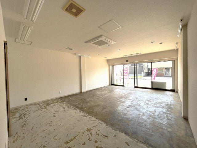 北葛飾郡杉戸町高野台南１丁目の店舗一部の内装