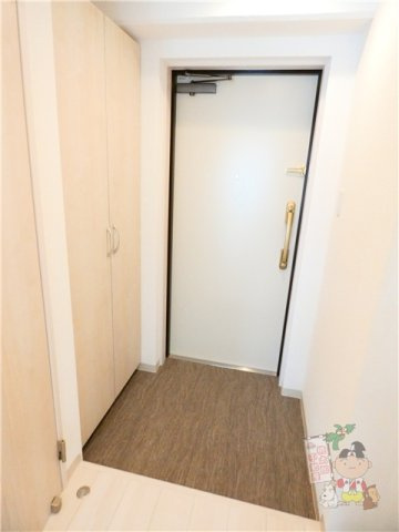 エメラルドＨＩＬＬの玄関