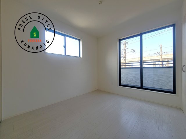 熊本市南区富合町杉島第1-2棟（2号棟）　の子供部屋|穏やかな光が差し込む室内には、穏やかな時間が流れます。