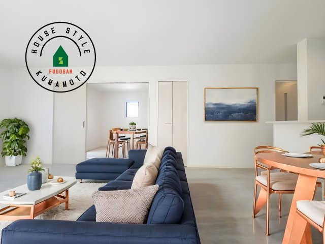 熊本市南区富合町杉島第1-2棟（2号棟）　の居間・リビング|キッチンからリビングをしっかり確認できます。家族の笑顔があふれる空間になりそうですね。※家具はCGを合成したものです。
