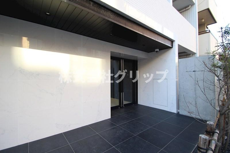 グランヴァン横濱クレストシティのエントランス