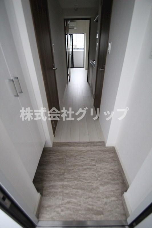 グランヴァン横濱クレストシティの玄関