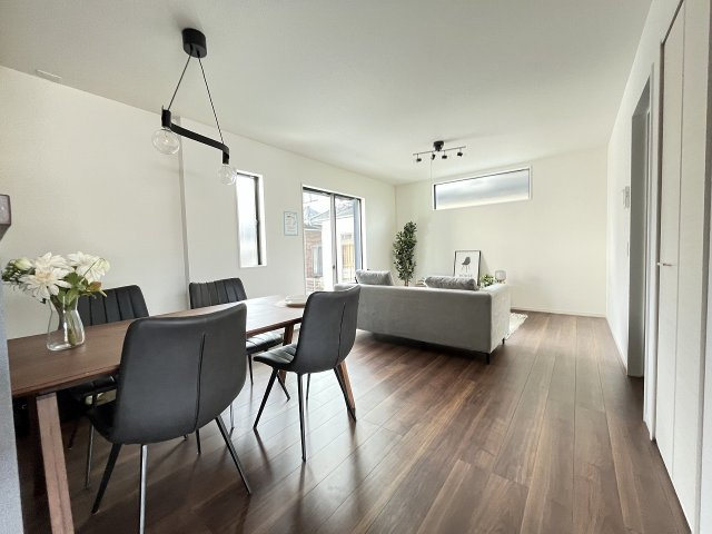 【内装】 | 福岡市城南区友丘5丁目1期　1号棟（全1棟）【仲介手数料無料・0円】 | 施工例。施工例は完成時と異なる場合があります。