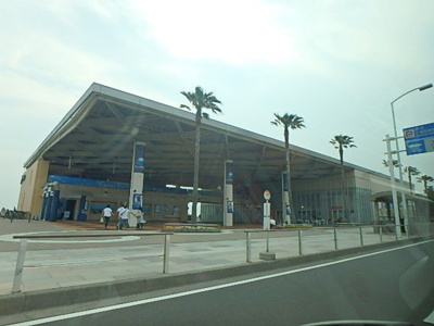 新江ノ島水族館まで850ｍ