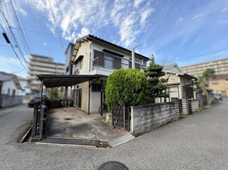 【外観】 | 南東角地！敷地42坪以上！