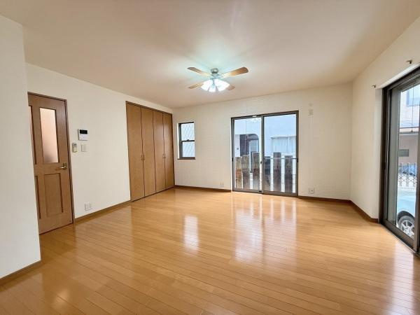 【居間・リビング】 | 垂水区北舞子4丁目　中古戸建