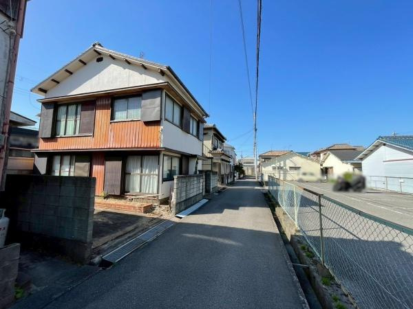 和歌山市榎原　中古戸建の前面道路含む現地写真