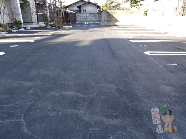 グランヘリテージの駐車場