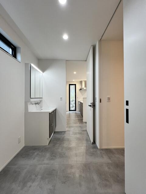 仲介手数料不要　築後未入居 熊本市北区楡木６丁目 戸建て 土地約53坪の居間・リビング