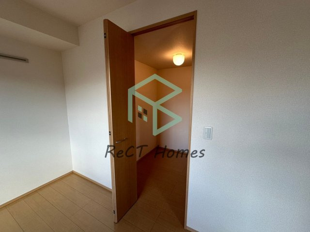 オークス中島の内装