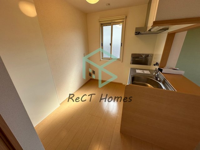 オークス中島の内装