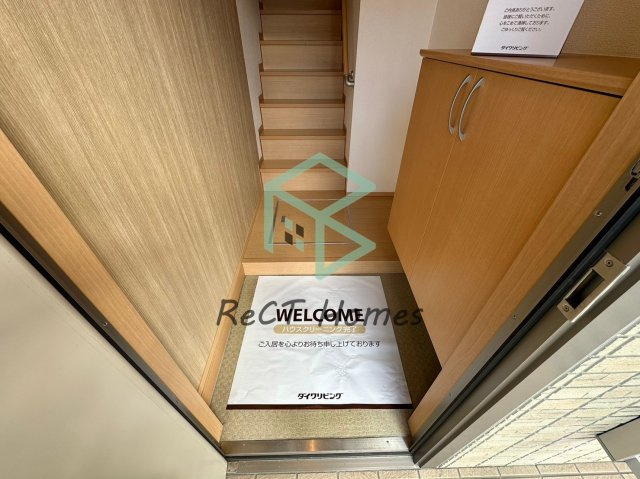 オークス中島の玄関