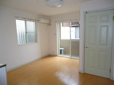 【居間・リビング】 | メゾンミルキーウェイⅡ | リビング