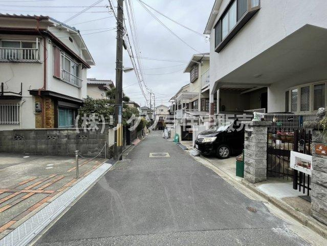 太秦中町　新築一戸建ての前面道路含む現地写真|■物件内覧・資金計画相談・住宅ローン相談、リフォーム相談、お問合せ受付中■
※当日・翌日のご内覧、ご相談はお電話でのお問合せがスムーズです！